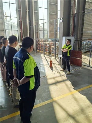 Ćwiczenia przeciwpożarowe w Chongqing Wanggeng